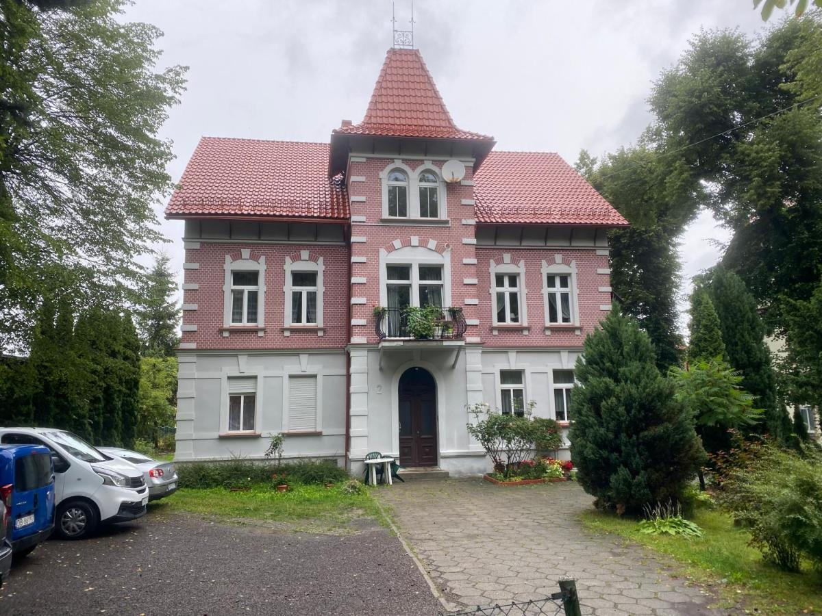 Apartamenty Przy Parku Szwedzkim Szczawno-Zdroj Exterior foto